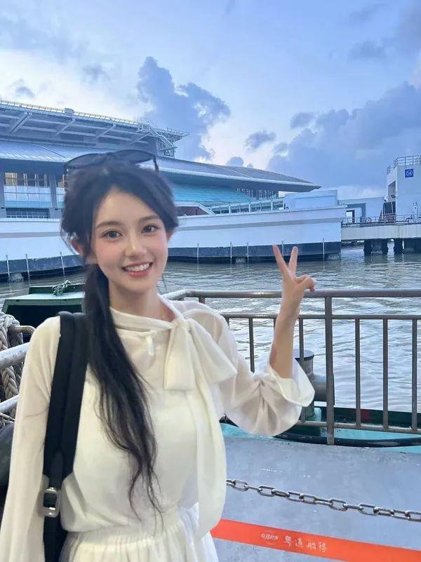 方娜 - 杭州 Profile