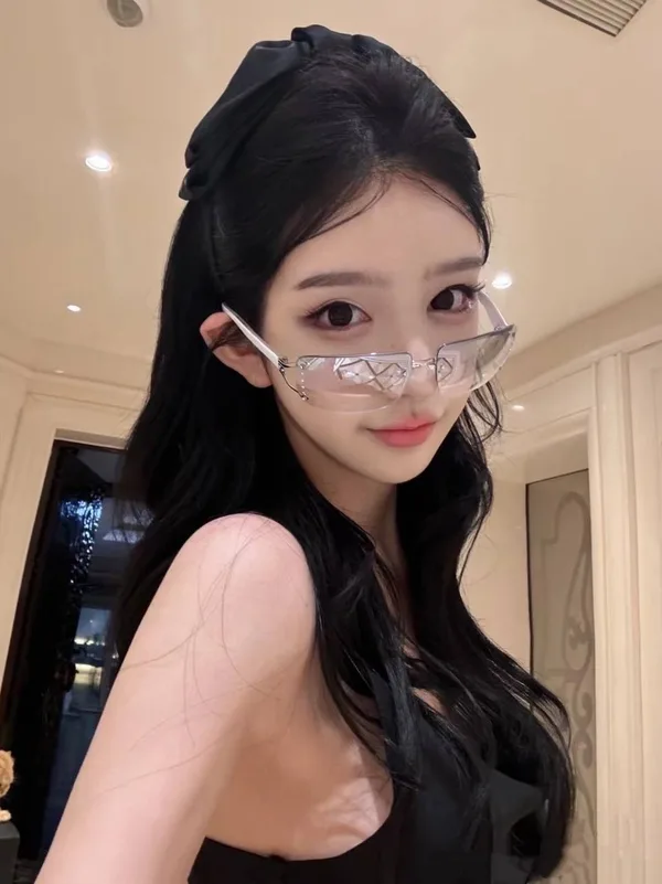 叶柔馨 - 新加坡 Escort Model